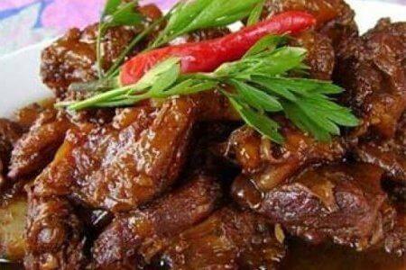 Вкусная поджарка из свинины с подливкой - рецепт и фото