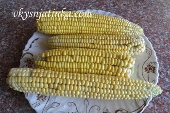 Промыть, очистить от волосков. Посолить по вкусу