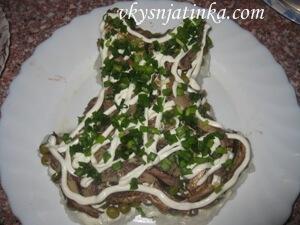 Салат со шпротами - фото шаг 9