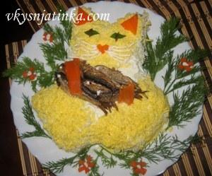 Салат со шпротами - фото шаг 12