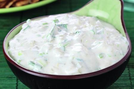 Белый соус для шаурмы с огурцом - рецепт и фото
