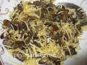 Жареные баклажаны с чесноком и сыром