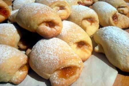 Вкусные рогалики на маргарине с повидлом - рецепт и фото