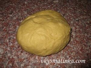 Готовое дрожжевое тесто на ватрушки