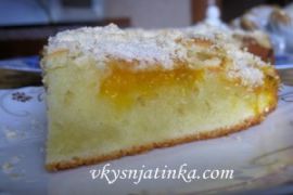 Абрикосовый пирог с миндалем