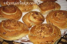 Булочки с орехами