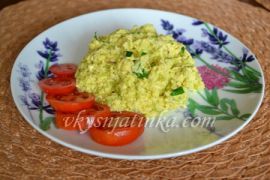 Яичница с кабачками