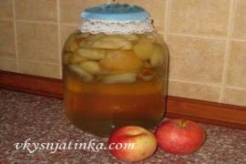 Консервированный яблочный компот в банках - фото