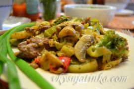 Куриная печень тушеная с брокколи