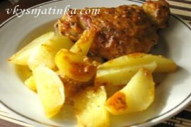 Куриные бедрышки с картошкой в духовке - фото