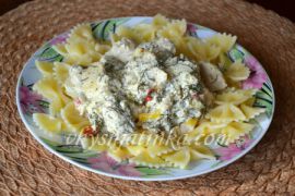 Макароны-бантики с курицей
