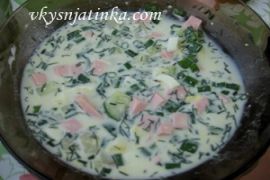 Окрошка на березовом квасе с колбасой