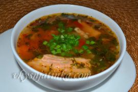 Вкусный суп из красной рыбы - фото