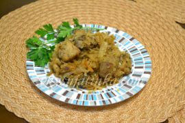 Тушеная квашеная капуста с мясом - фото
