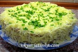 Закусочный торт с консервами сардины