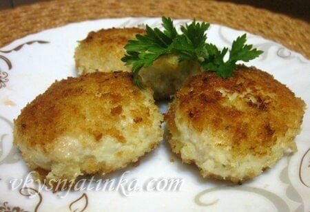 Куриные котлеты из филе жареные на сковороде - фото