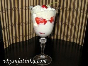 Мороженое с клубникой - фото