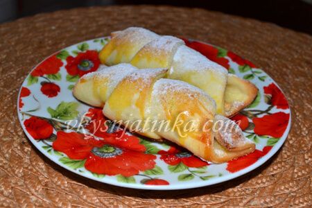 Рогалики с яблоком - фото