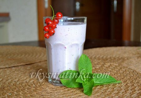 Смузи из красной смородины - фото