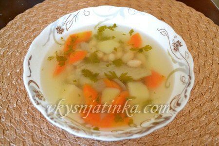Суп с фасолью и индейкой в мультиварке - фото