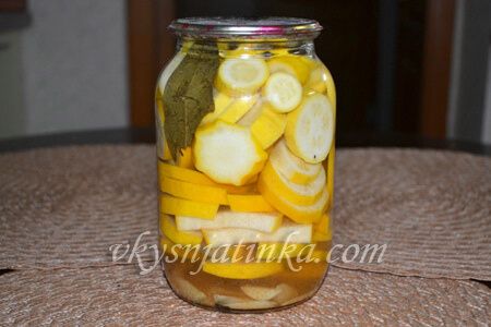 Желтые консервированные кабачки на зиму - фото